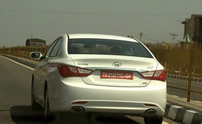 2011_Hyundai_Sonata_India