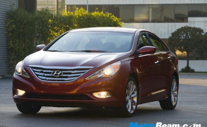 2011_Hyundai_Sonata_Wallpaper