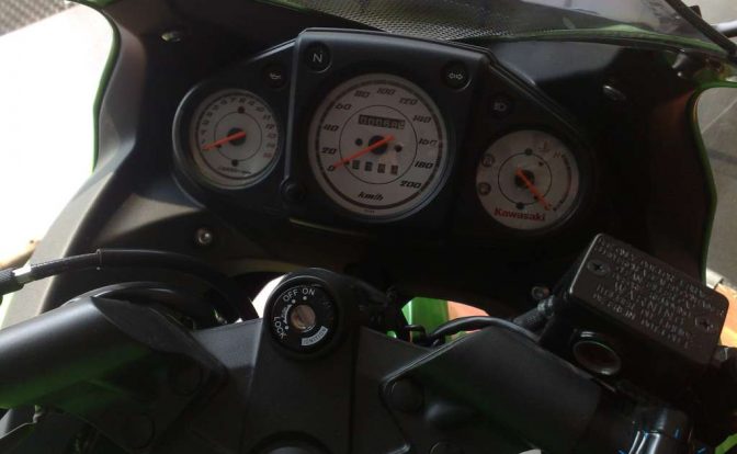 2011_Kawasaki_Ninja250R_Instrumentation