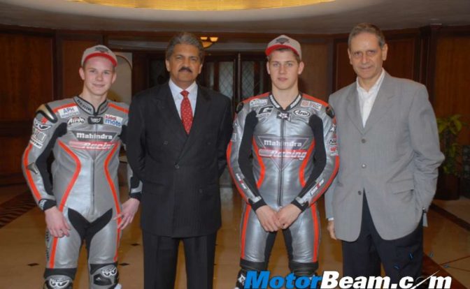 2011_Mahindra_MotoGP_Riders