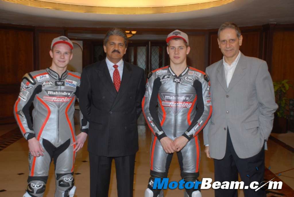 2011_Mahindra_MotoGP_Riders 2011_Mahindra_MotoGP_Riders