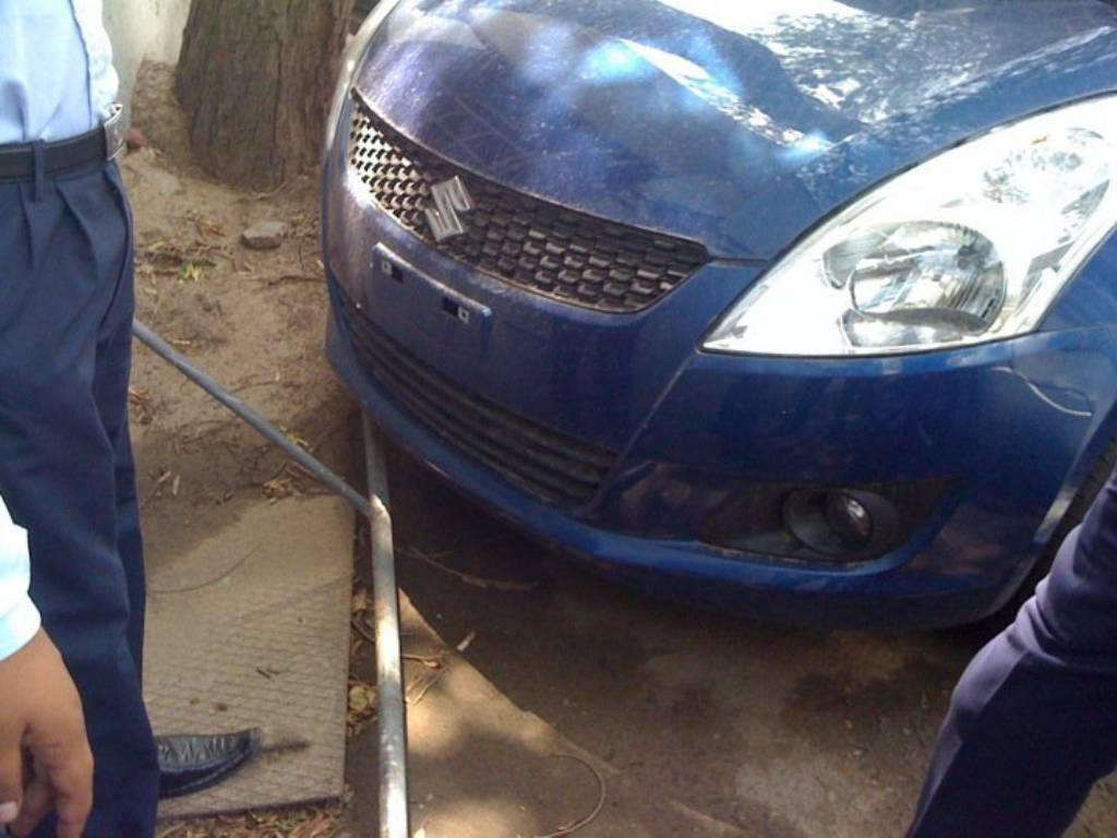 2011 Maruti Swift Blue 2011 Maruti Swift Blue