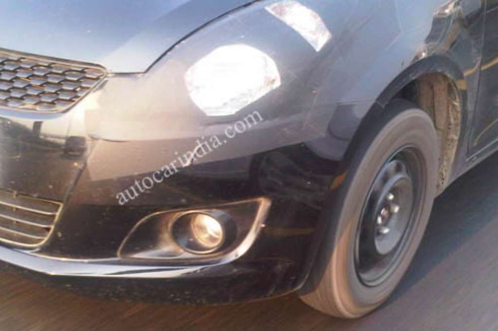 2011_Maruti_Swift_Headlight 2011_Maruti_Swift_Headlight