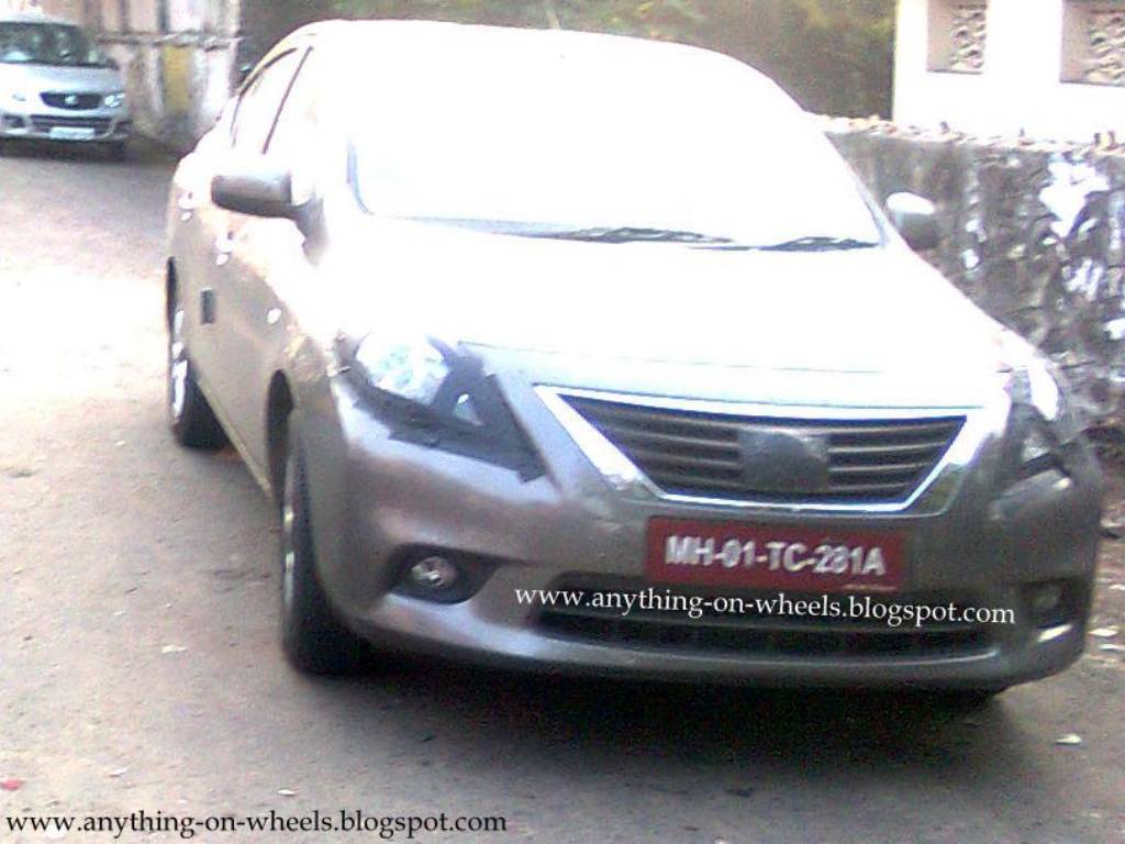 2011_Nissan_Sunny_Spied 2011_Nissan_Sunny_Spied