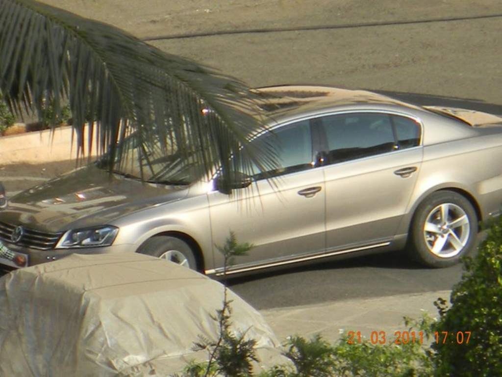 2011_Volkswagen_Passat_BlueMotion 2011_Volkswagen_Passat_BlueMotion