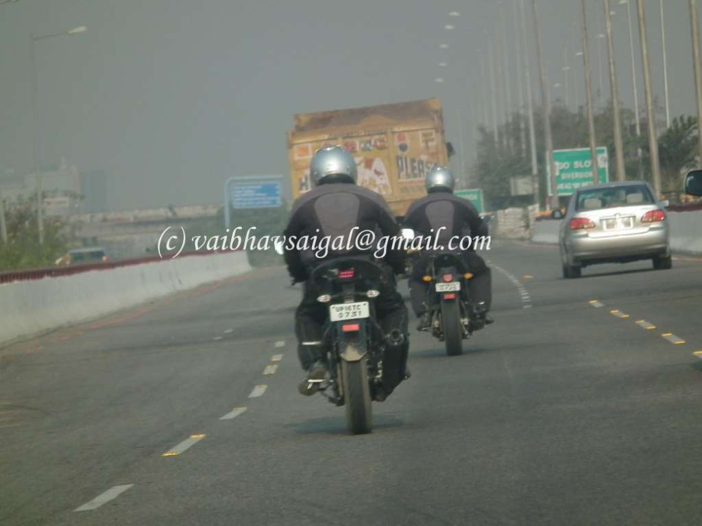 2011_Yamaha_Fazer_Spied 2011_Yamaha_Fazer_Spied