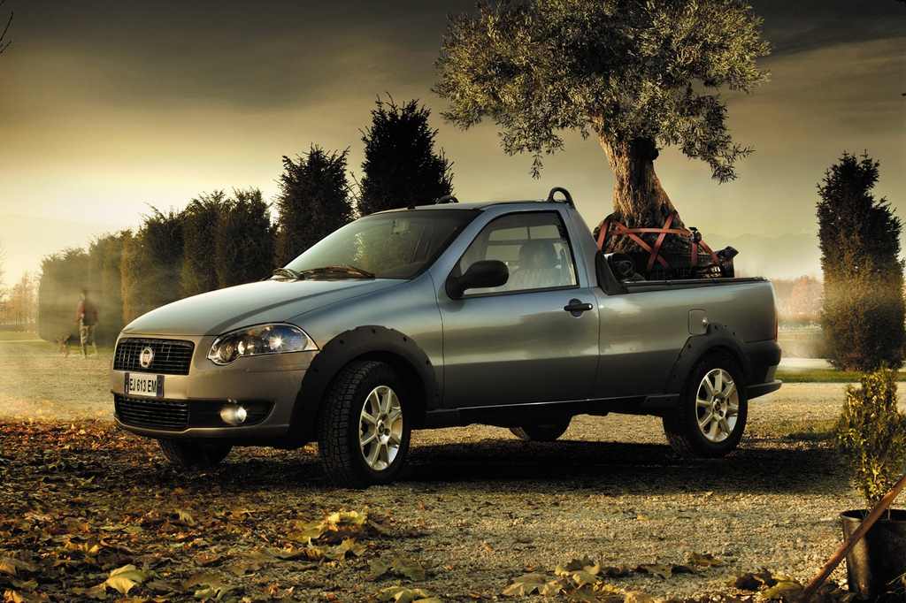 2012 Fiat Strada Brazil