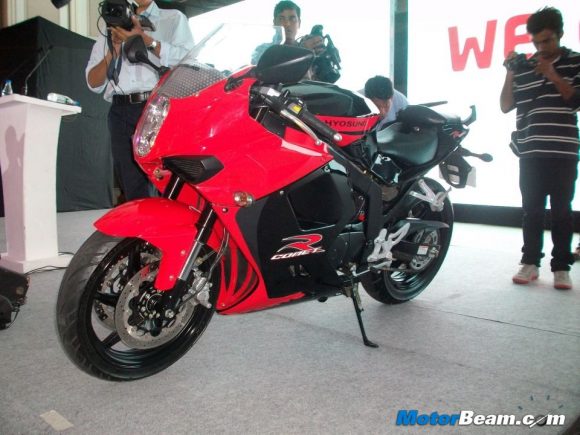 2012 Hyosung GT250R Red Black