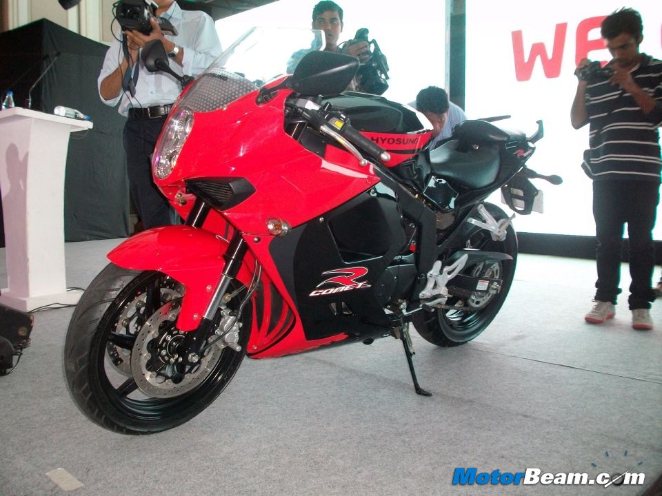 2012 Hyosung GT250R Red Black 2012 Hyosung GT250R Red Black