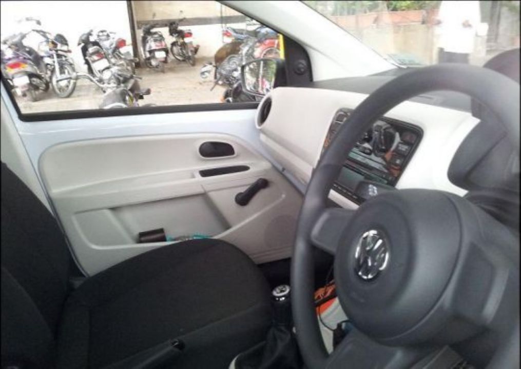 2012 Volkswagen Up Interiors Spied 2012 Volkswagen Up Interiors Spied