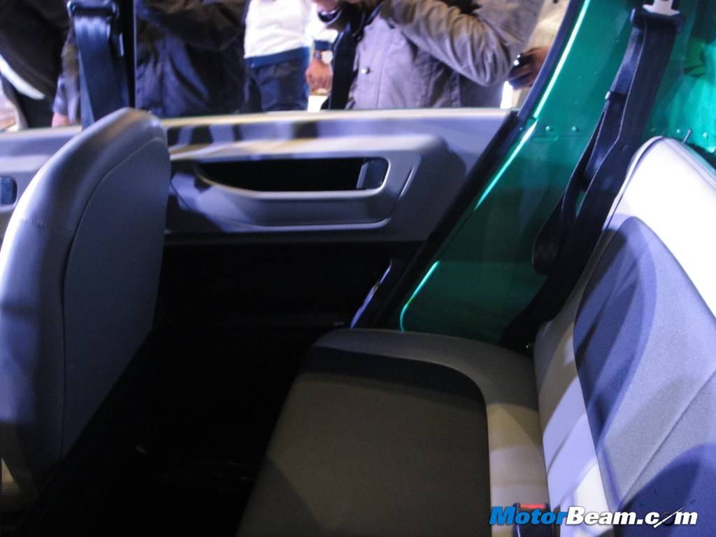 2012 Bajaj RE60 Rear Seat 2012 Bajaj RE60 Rear Seat