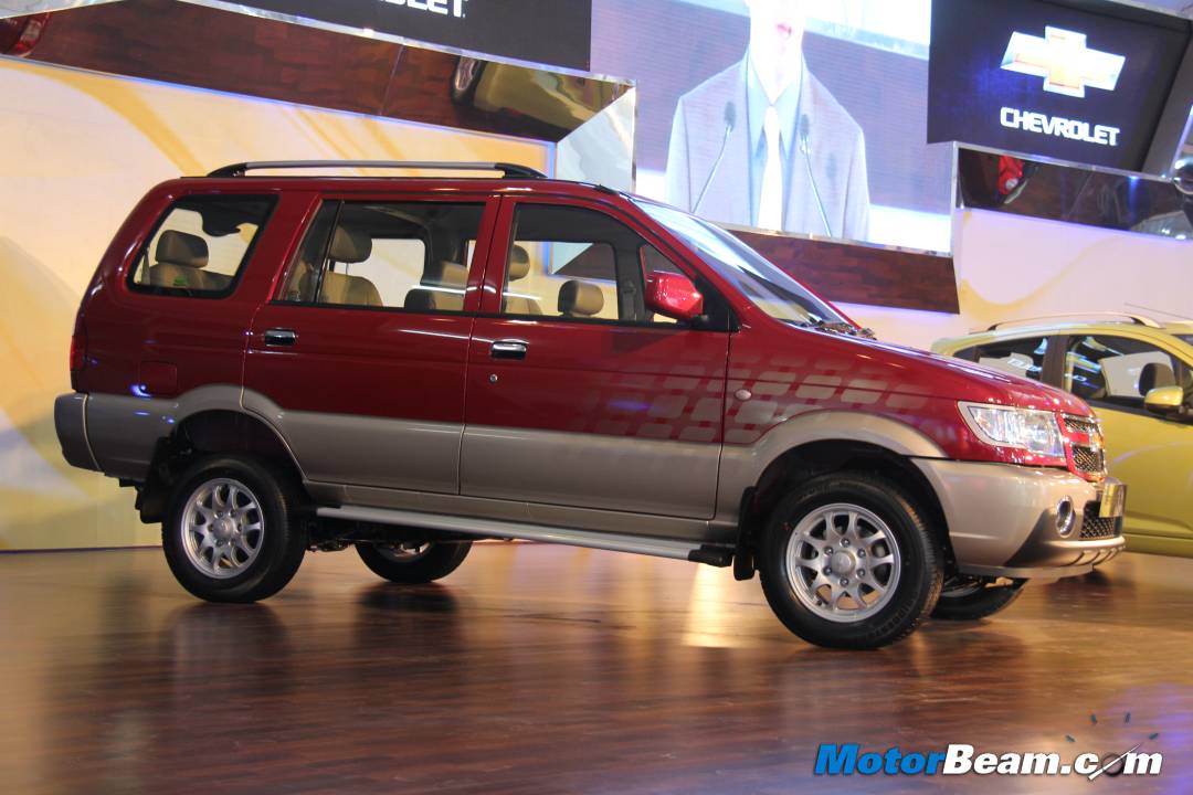 2012 Chevrolet Tavera Neo3 Launch