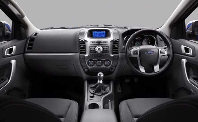 2012 Ford Endeavour Interiors