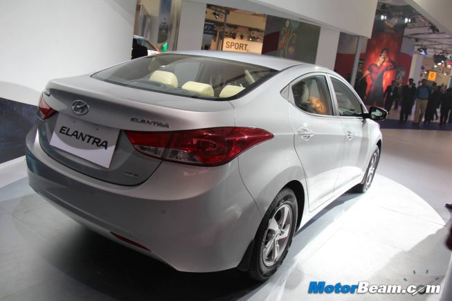 2012 Hyundai Elantra Wallpaper