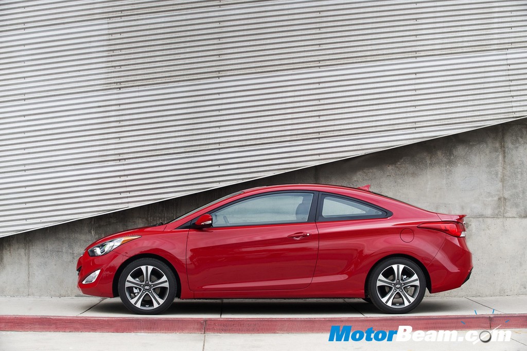 2012 Hyundai Elantra coupe side
