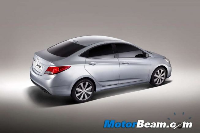 2012_Hyundai_Verna_India