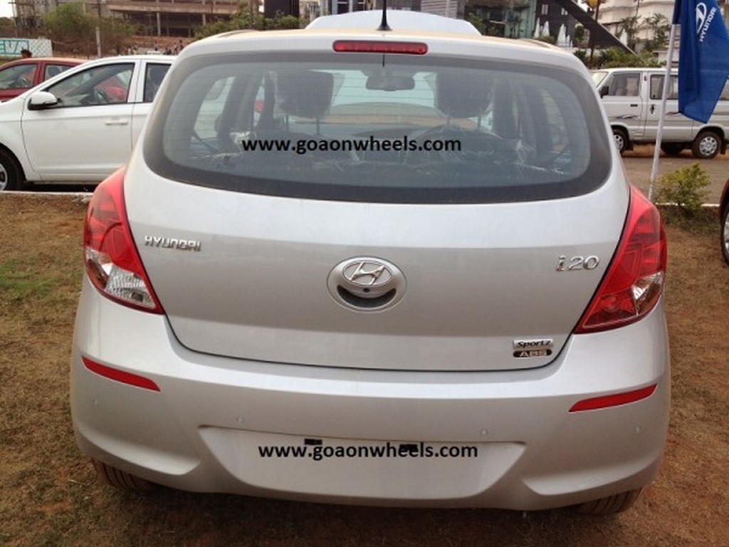 2012 Hyundai i20 back 2012 Hyundai i20 back