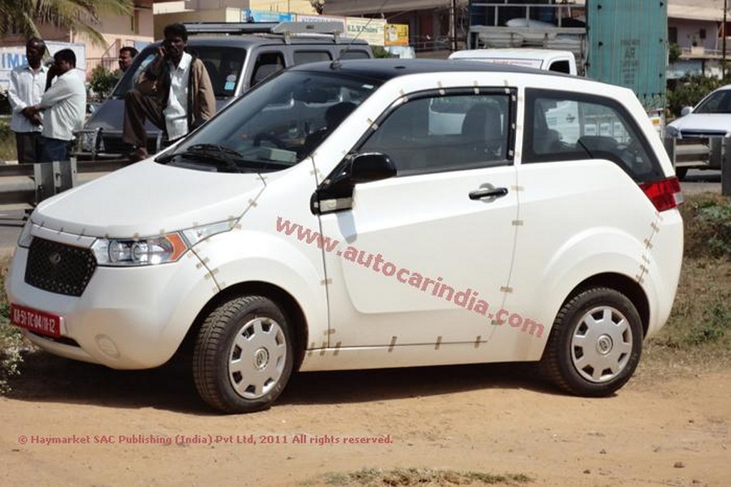 2012 Mahindra Reva side
