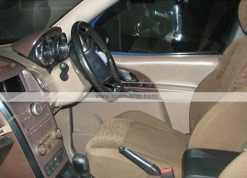 2012 Mahindra W201 Interior 2012 Mahindra W201 Interior