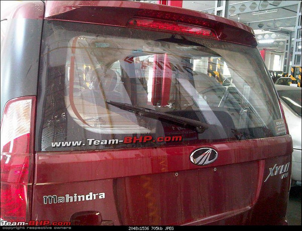 2012 Mahindra Xylo rear
