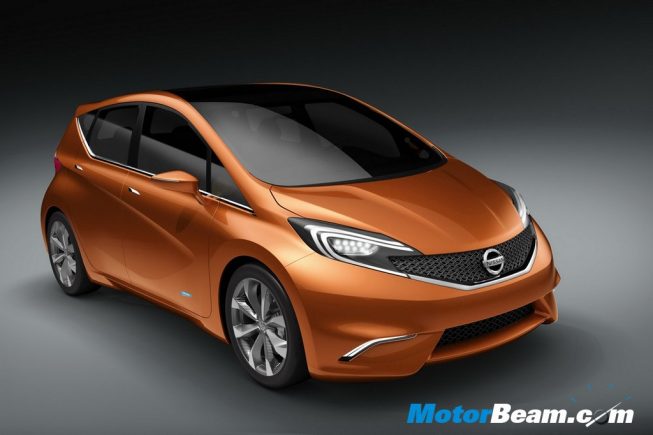 2012 Nissan Invitation exterior