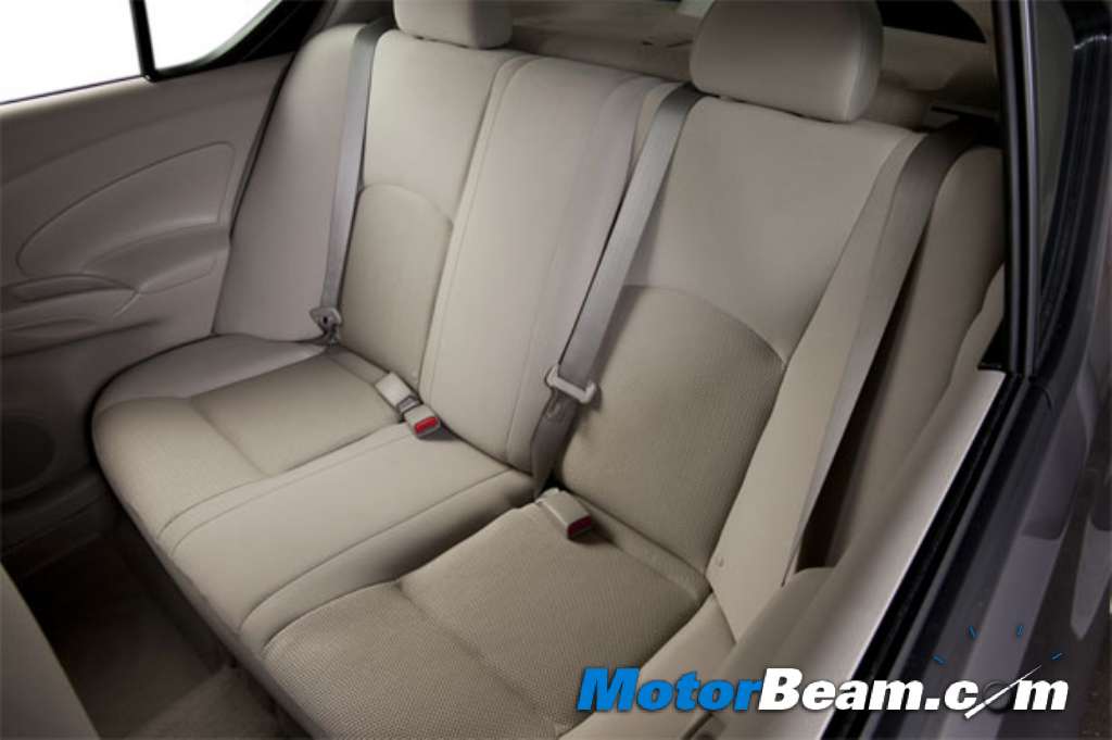 2012_Nissan_Sunny_Rear_Seat 2012_Nissan_Sunny_Rear_Seat