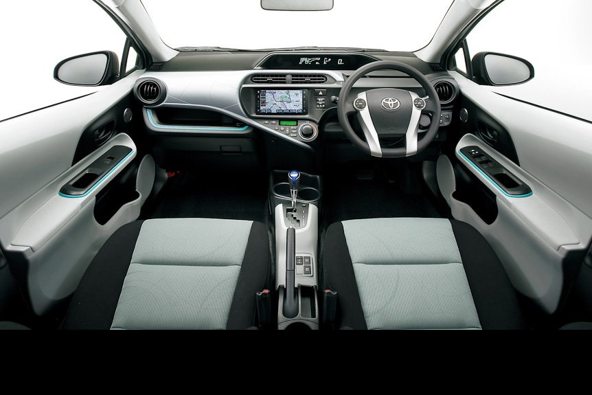 2012 Toyota Aqua interiors