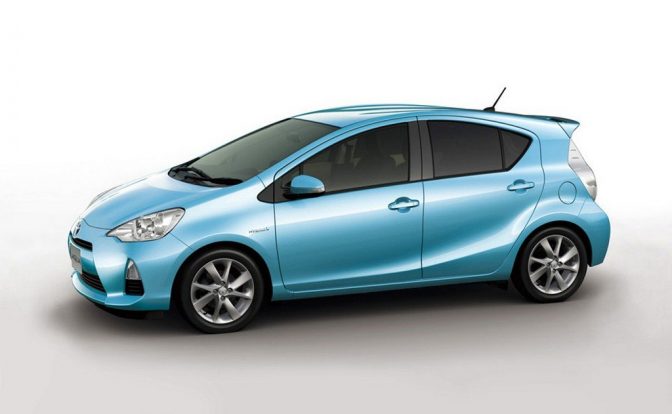 2012 Toyota Aqua side