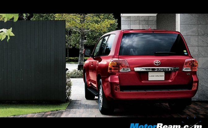 2012 Toyota Land Cruiser rear
