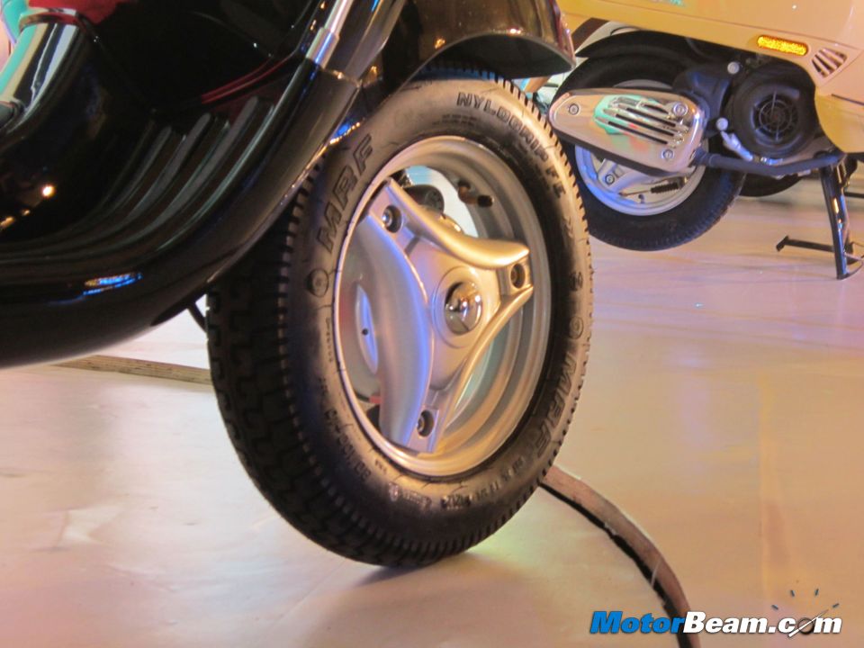 2012 Vespa LX125 Front Tyre 2012 Vespa LX125 Front Tyre