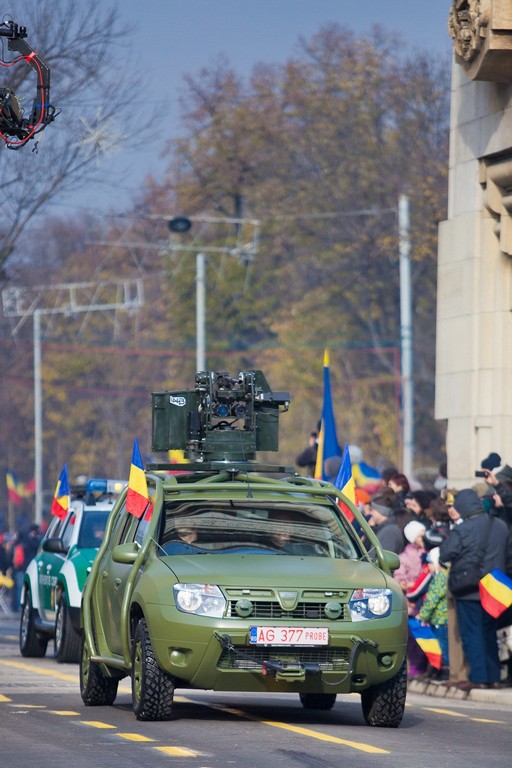 2013 Dacia Duster Army Front
