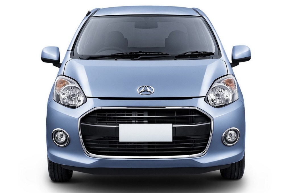2013 Daihatsu Ayla Front