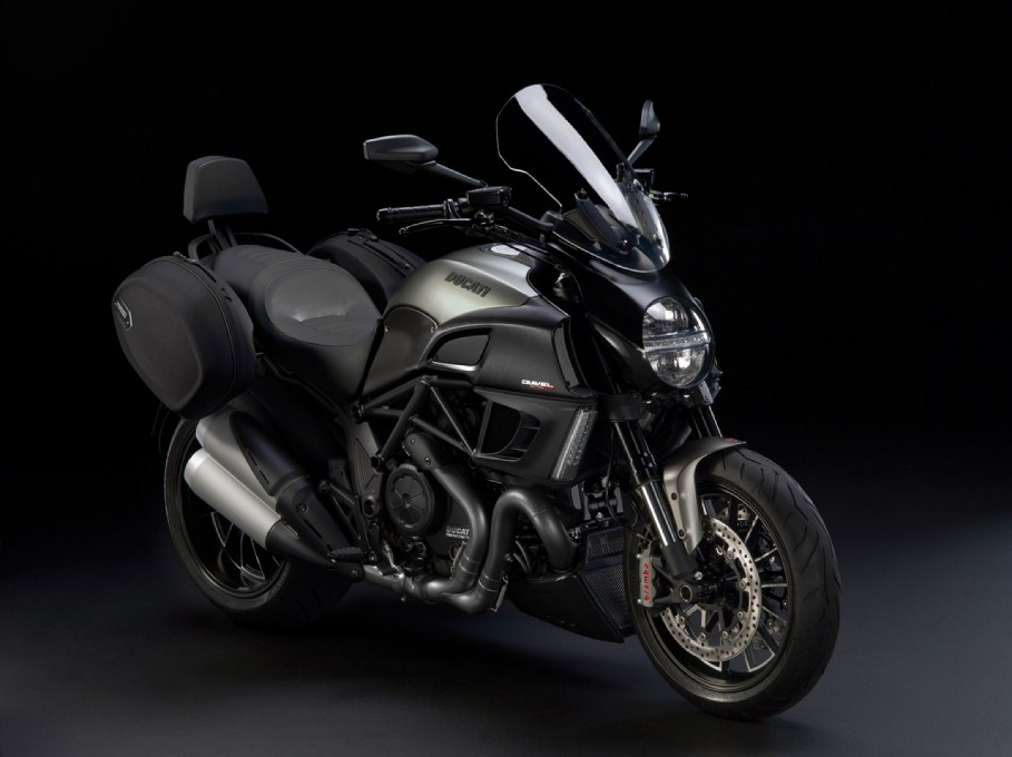 2013 Ducati Diavel Strada Front