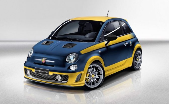 2013 Fiat 500 Abarth Fuori Serie Paris Motor Show