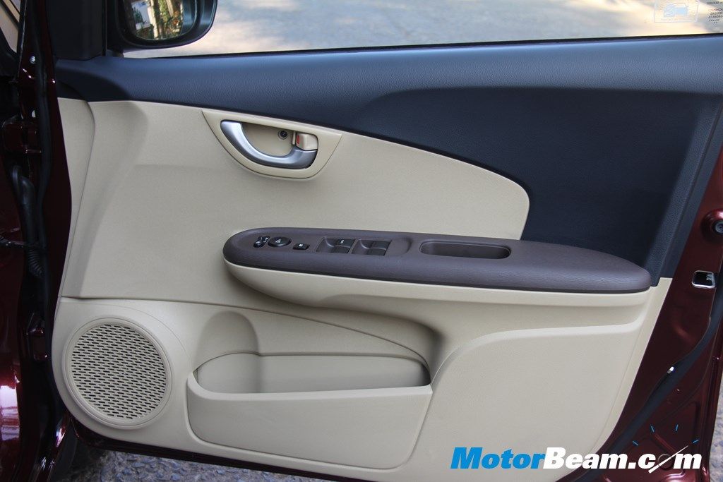 2013 Honda Amaze Front Door
