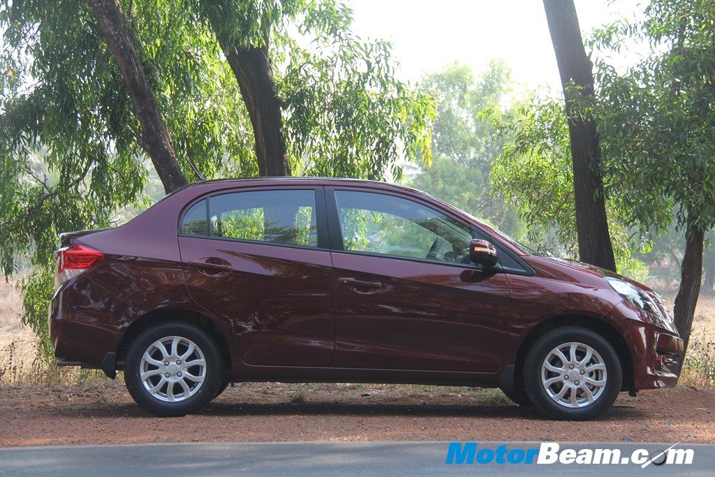 2013 Honda Amaze Side
