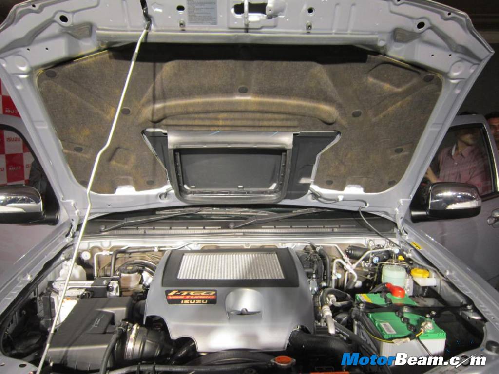 2013 Isuzu MU-7 Engine
