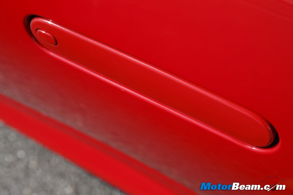 2013 Jaguar F-Type Handle
