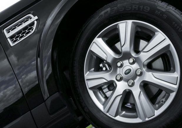 2013 Land Rover Discovery Wheels