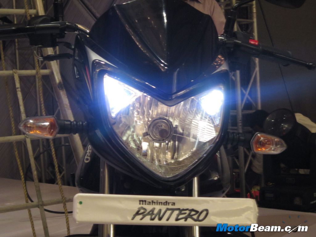 2013-Mahindra-LED-Pilot-Lights
