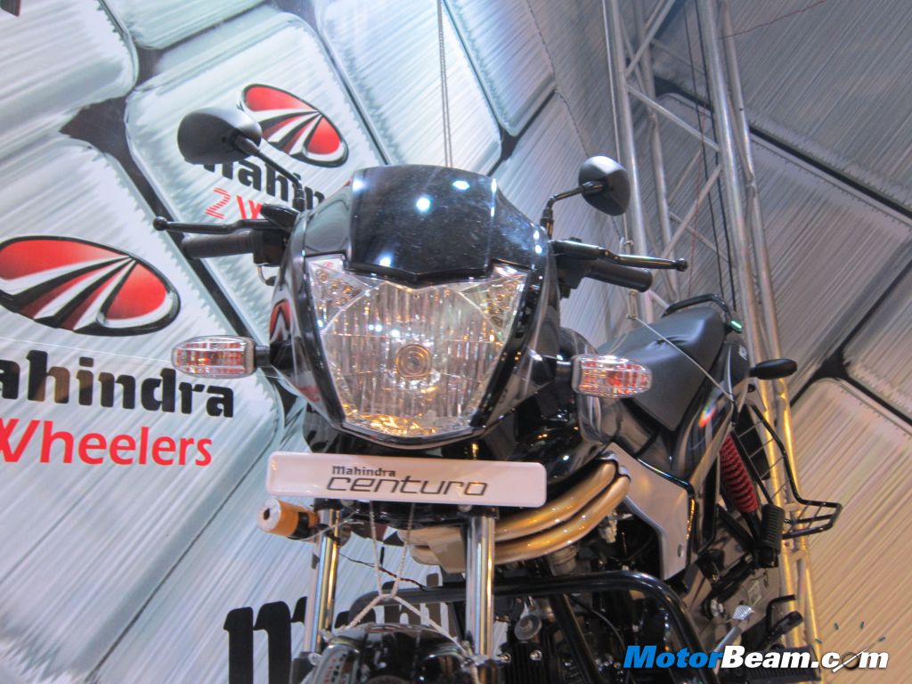 2013-Mahindra-Pantero-Front