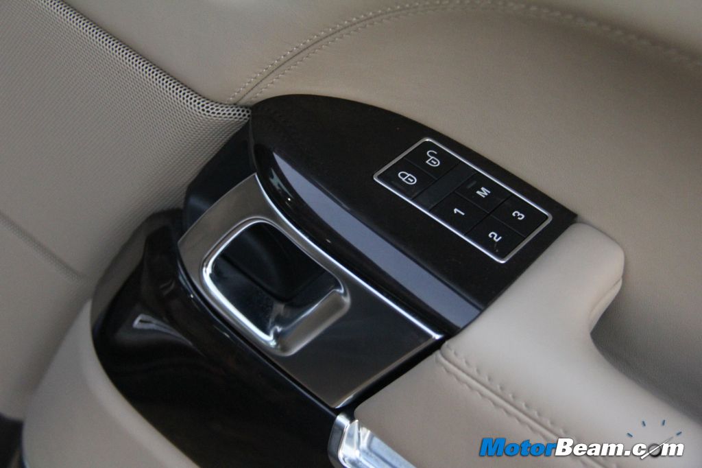 2013 Range Rover Door Knob