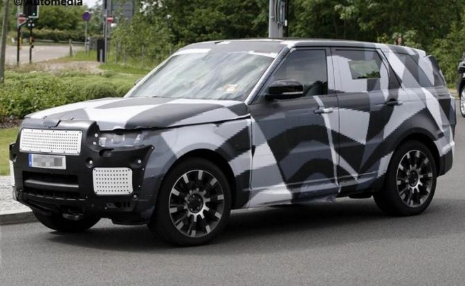2013 Range Rover Sport Side