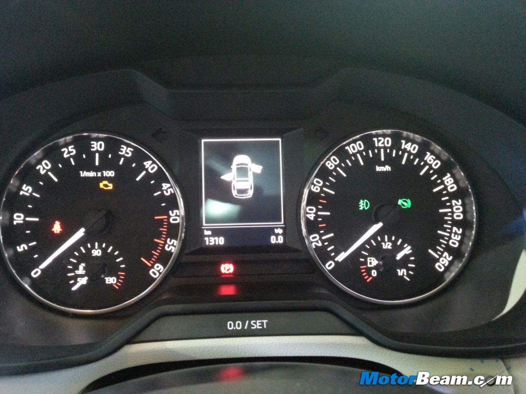 2013 Skoda Octavia Instrument Cluster