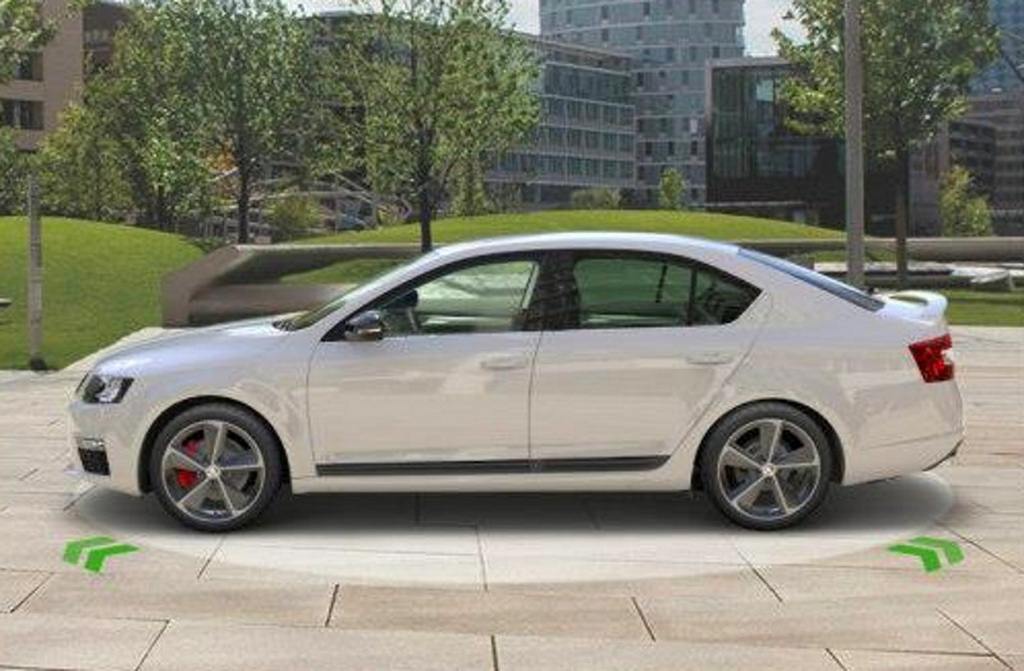 2013 Skoda Octavia RS profile