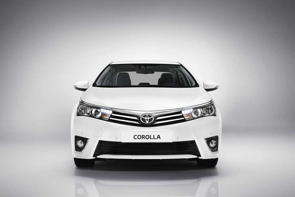 2013-Toyota-Corolla-Europe