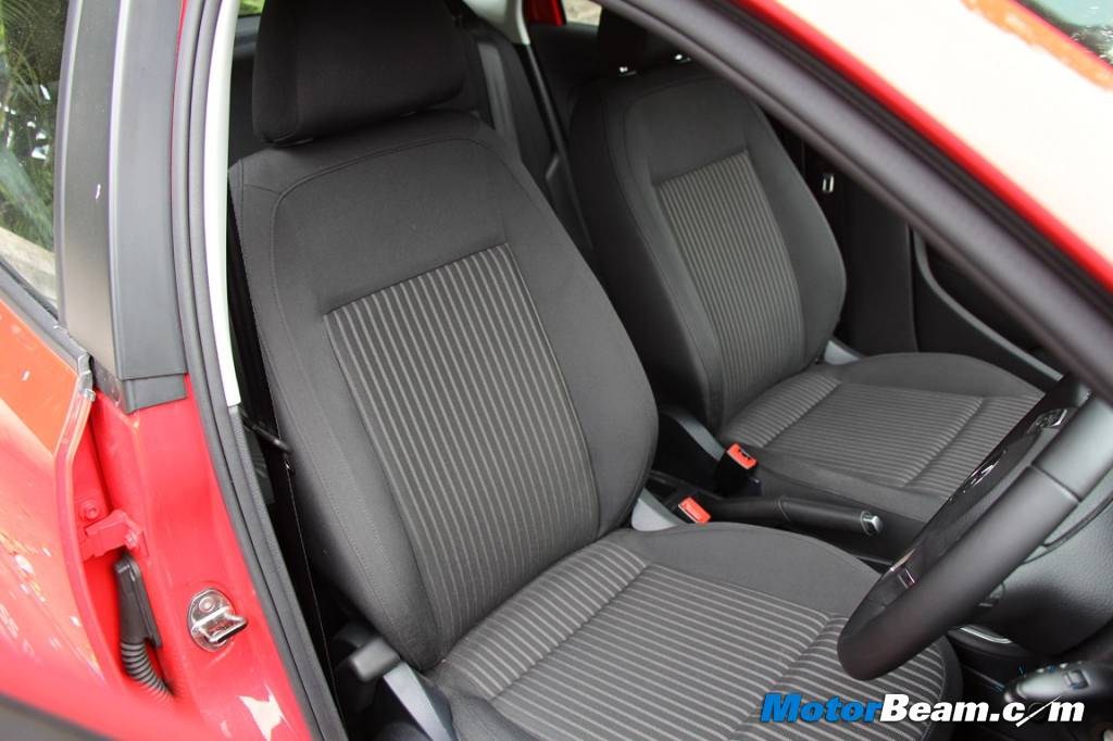 2013 Volkswagen Cross Polo Review Seats