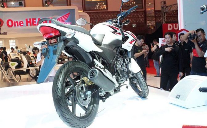 2013 honda cb150r streetfire