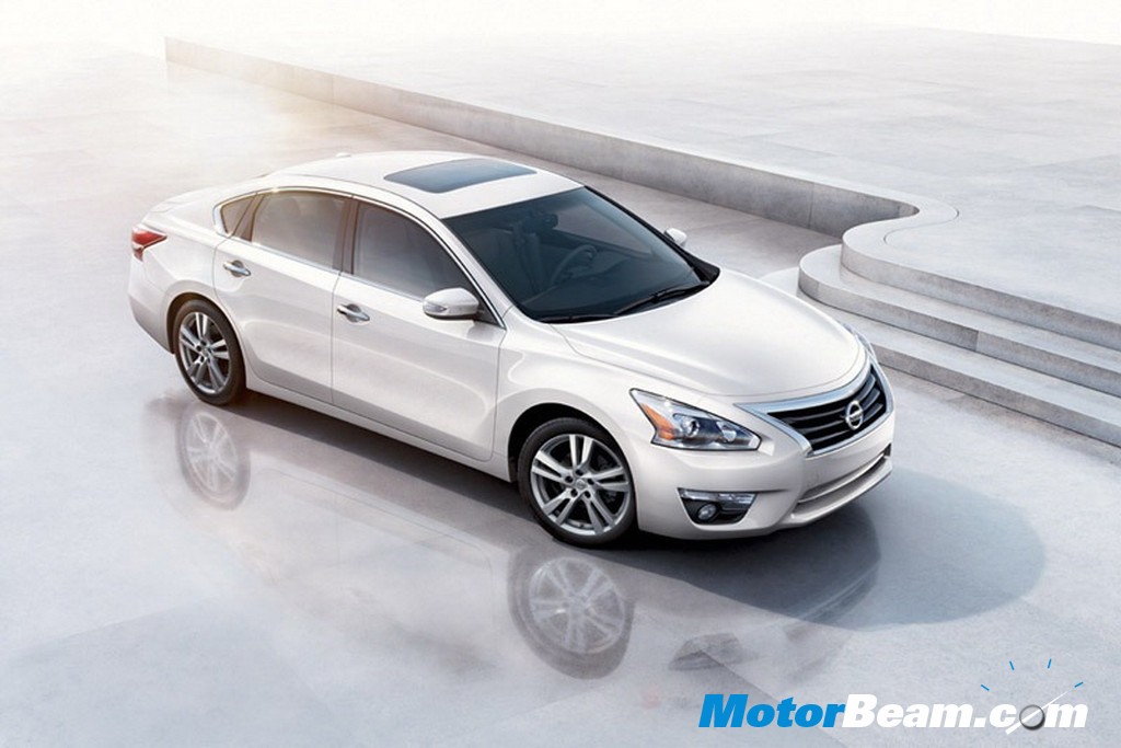 2013 Nissan Altima exterior