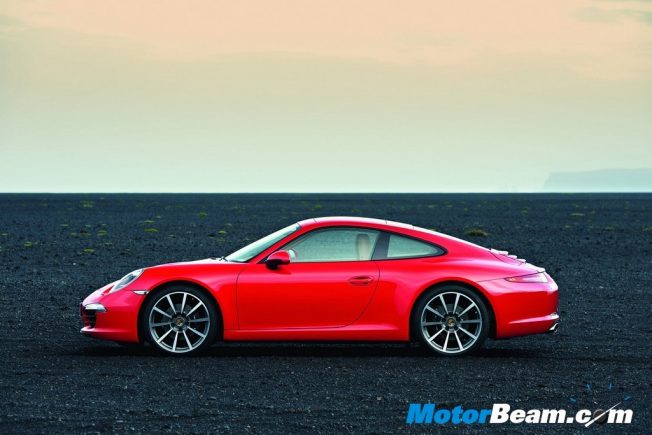2013 Porsche 911 Carrera side